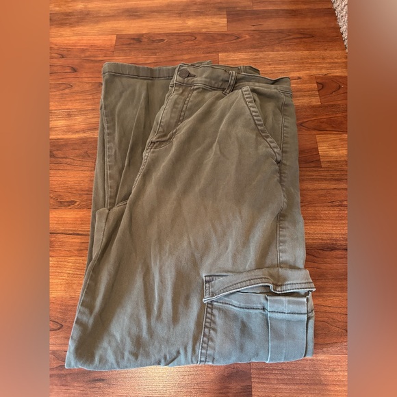 BUNDLE black & green Garage STRAIGHT leg Cargo Pants, size MEDIUM - Picture 5 of 6